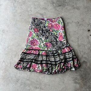 Weekend Traffic Women's Skirt Size 6 Hippie floral coachella summer